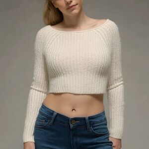 💥 ASTR THE LABEL Woman's Crop Cream Sweater